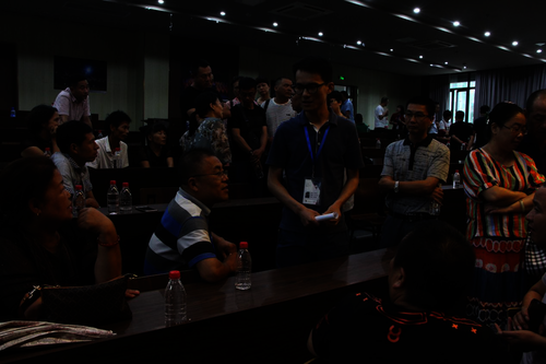 班主任与家长交流